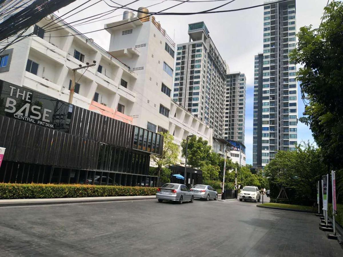 The Base Pattaya Aparthotel Kültér fotó