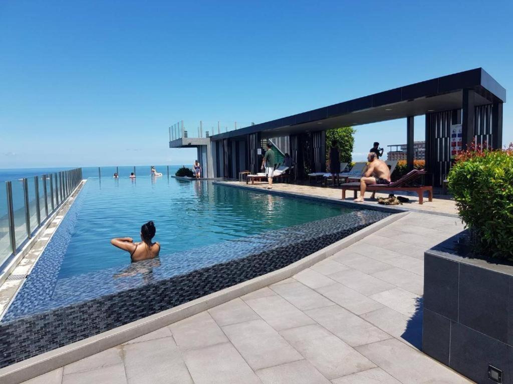 The Base Pattaya Aparthotel Kültér fotó